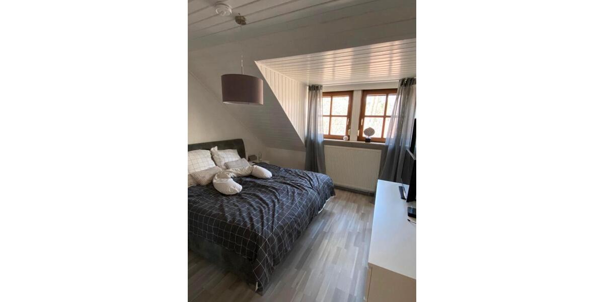 Reihenhaus Roth - 4 Zimmer, 120 m&sup2;, 1.400&euro; | Angebot:25751312