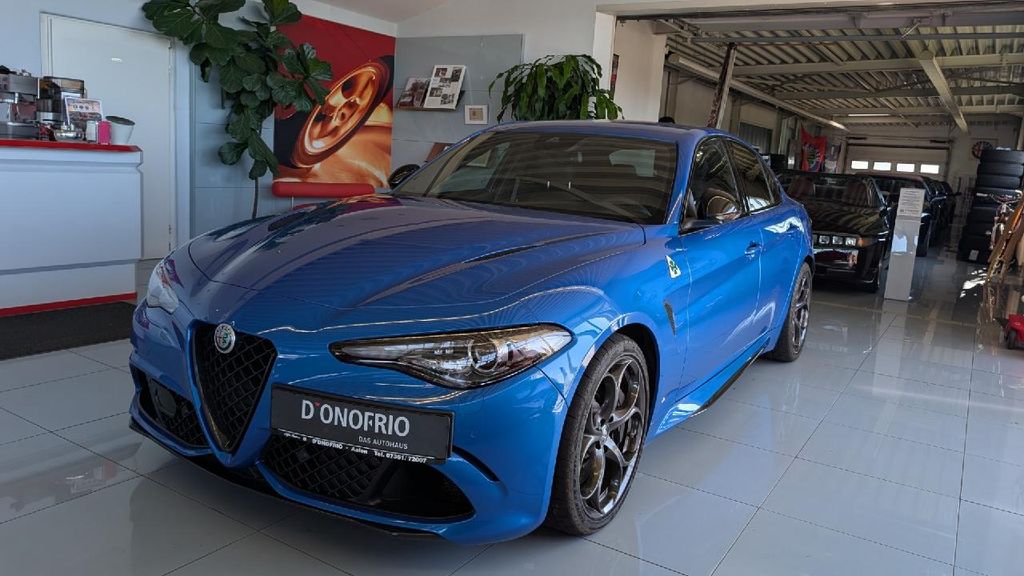 Alfa Romeo Giulia 2.179 km 79.990 &euro; Aalen 73433