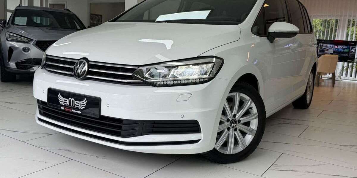 VW Touran 122.114 km 20.975 &euro; Sinzig 53489