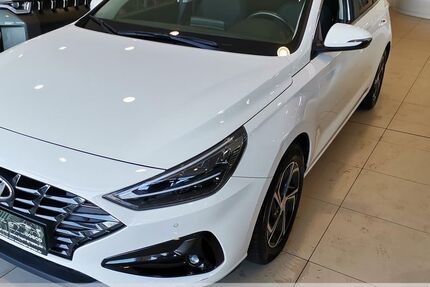 Hyundai i30 57.500 km 15.569 &euro; Freiberg 09599