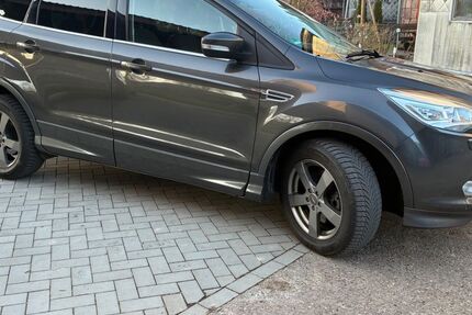 Ford Kuga 155.632 km 9.900 &euro; Wangelnstedt 37627