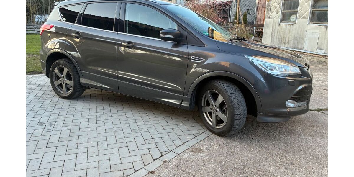 Ford Kuga 155.632 km 9.900 &euro; Wangelnstedt 37627