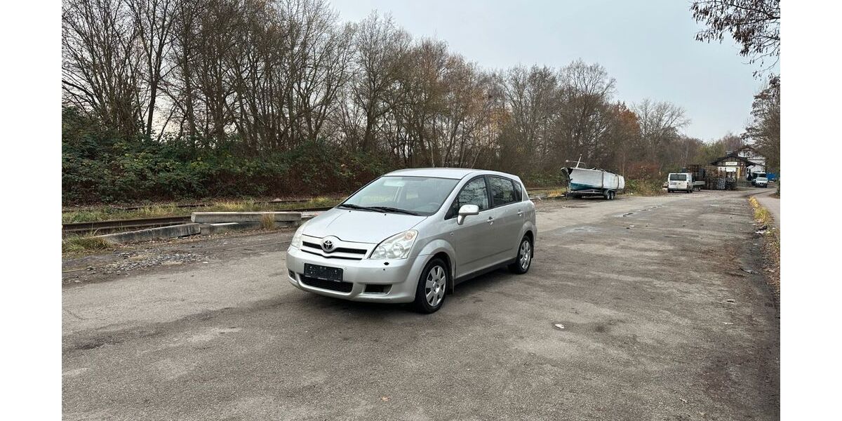 Toyota Corolla Verso 188.325 km 3.300 &euro; HAMBURG 22113