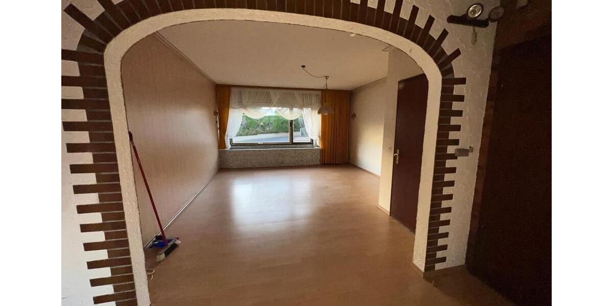 Einfamilienhaus Dillingen (Saar) - 6.5 Zimmer, 141 m&sup2;, 269.000&euro; | Angebot:27102519