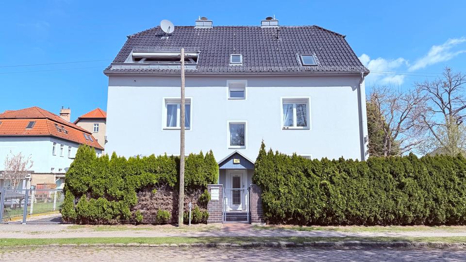 Dachgeschoßwohnung Falkensee - 2 Zimmer, 90 m&sup2;, 1.150&euro; | Angebot:26346965