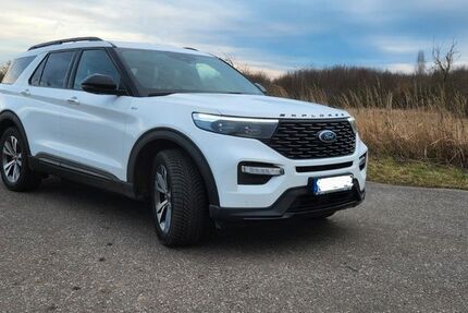 Ford Explorer 99.800 km 31.500 &euro; Stralsund 18437