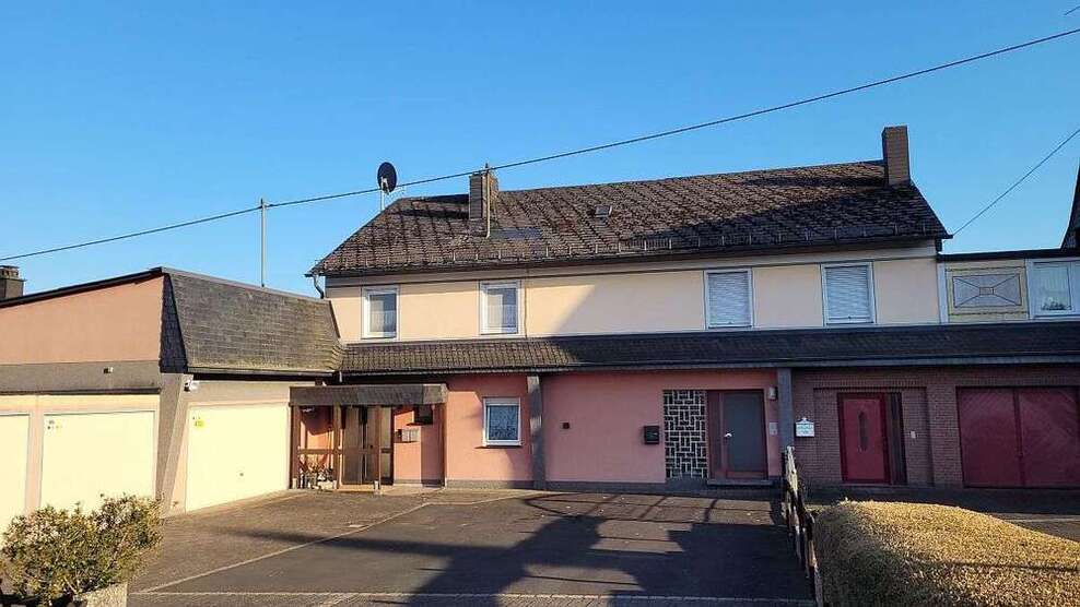 Wohnung zum Kaufen in Sensweiler 65.000 € 79 m²