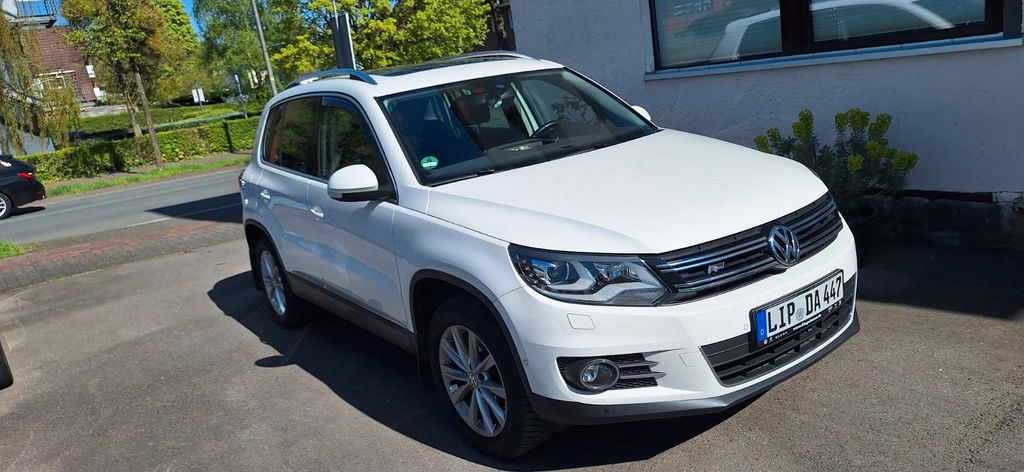 VW Tiguan 77.000 km 16.300 &euro; Detmold 32758