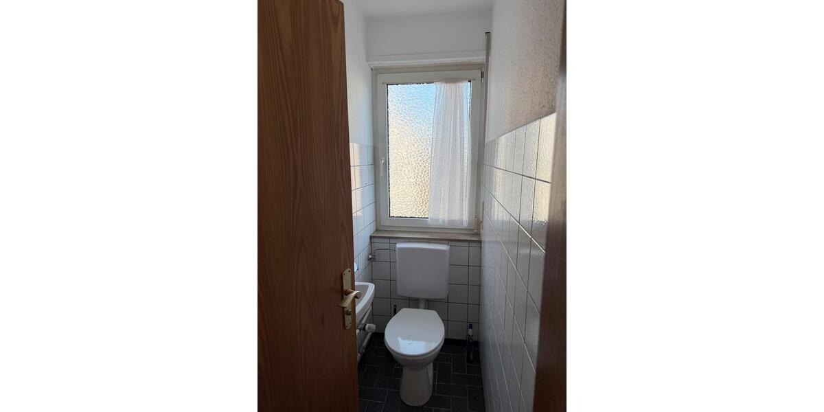 Etagenwohnung Rutesheim - 5 Zimmer, 123 m&sup2;, 1.350&euro; | Angebot:25393821