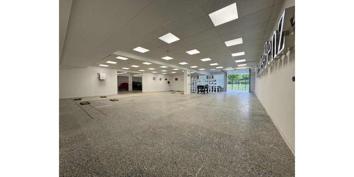 Etagenwohnung Markneukirchen - 6 Zimmer, 621 m&sup2;, 2.760&euro; | Angebot:26382762