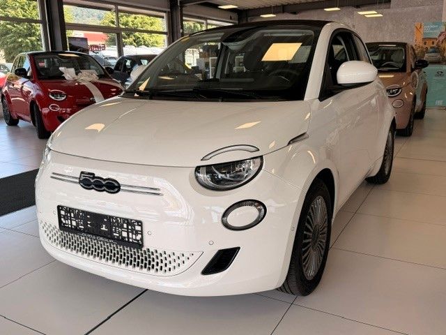 Fiat 500e 11.750 km 22.990 &euro; Lörrach 79541