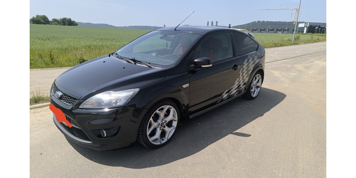 Ford Focus 203.000 km 8.500 &euro; Schwäbisch Hall 74523