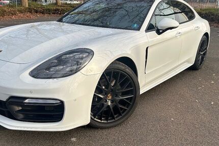 Porsche Panamera 42.000 km 68.900 &euro; Mannheim 68159