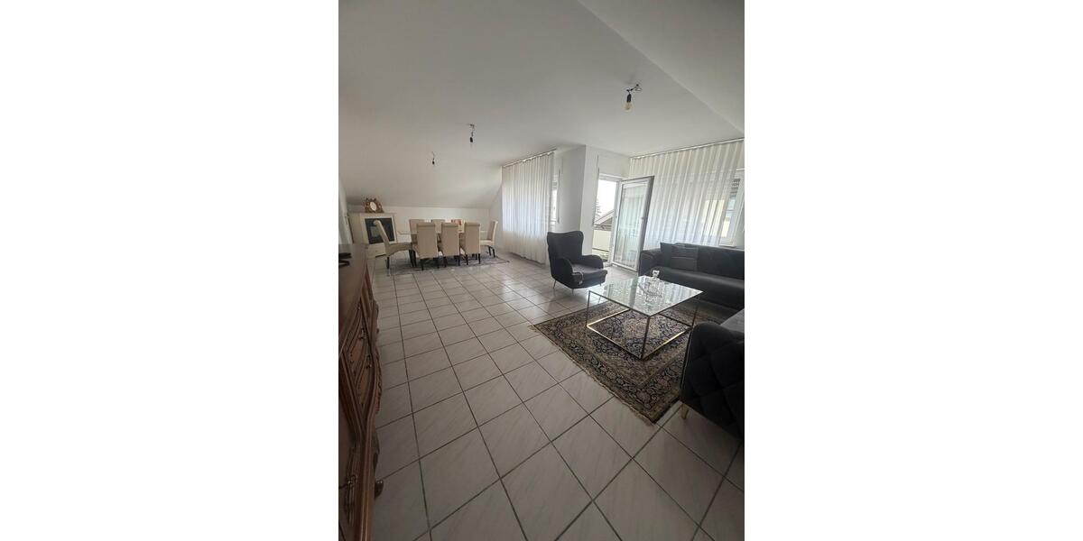 Dachgeschoßwohnung Hemsbach - 3 Zimmer, 78 m&sup2;, 930&euro; | Angebot:24755075