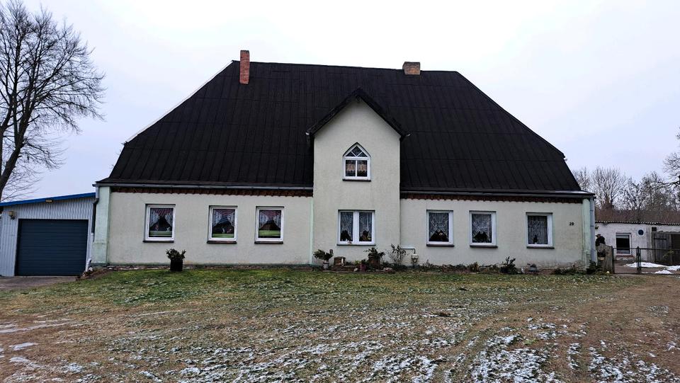 Einfamilienhaus Tribsees - 10 Zimmer, 150 m&sup2;, 80.000&euro; | Angebot:27082856