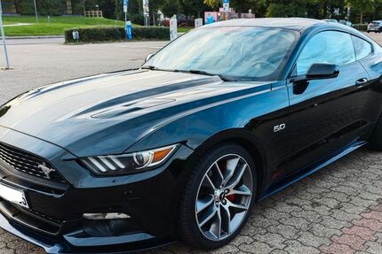 Ford Mustang 64.800 km 29.900 € Moers 47445
