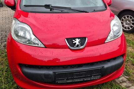 Peugeot 107 177.000 km 1.300 &euro; Philippsburg 76661