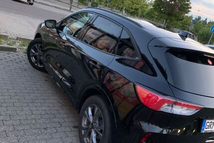 Ford Kuga 67.500 km 16.900 € Grimma 04668