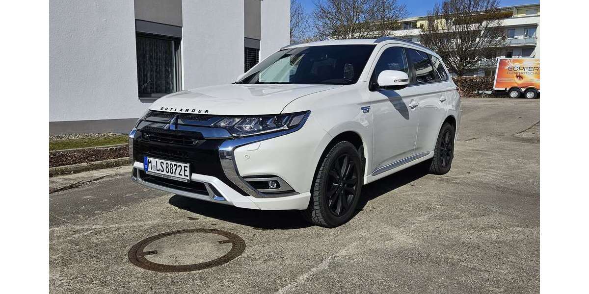 Mitsubishi Outlander 149.000 km 17.900 &euro; München 80997