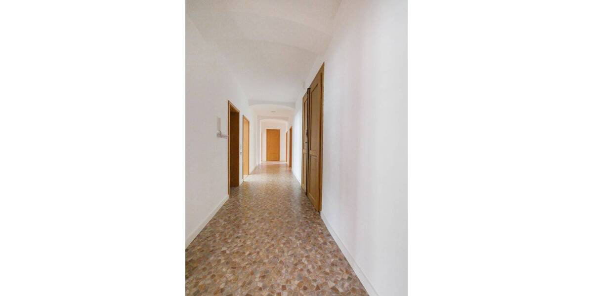 Etagenwohnung Neustadt - 5 Zimmer, 120 m&sup2;, 660&euro; | Angebot:26851154