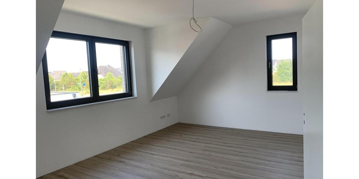 Reihenhaus Willich - 4 Zimmer, 172 m&sup2;, 1.989&euro; | Angebot:24816553