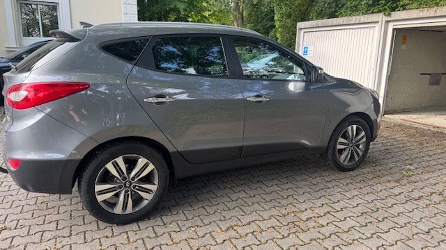 Hyundai ix35 211.503 km 7.800 &euro; Asbach-Bäumenheim 86663
