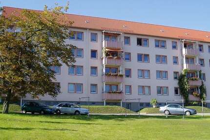 Wohnung zum Mieten in Stollberg 260 € 56.2 m² 3 zimmer