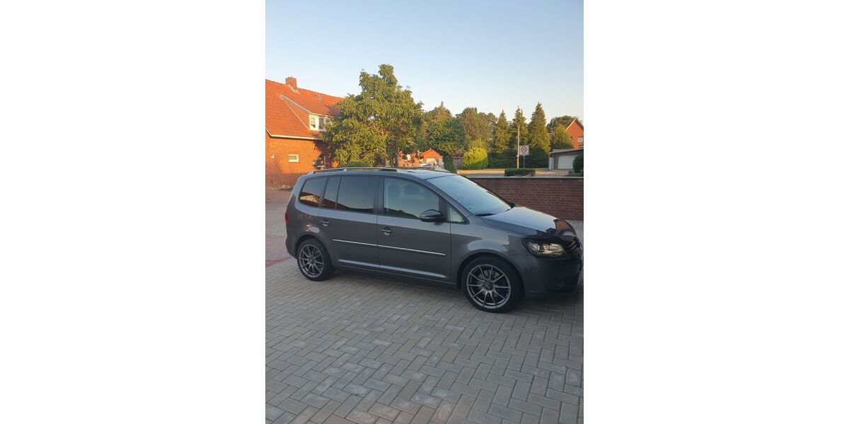 VW Touran 137.000 km 14.999 &euro; Haselünne 49740