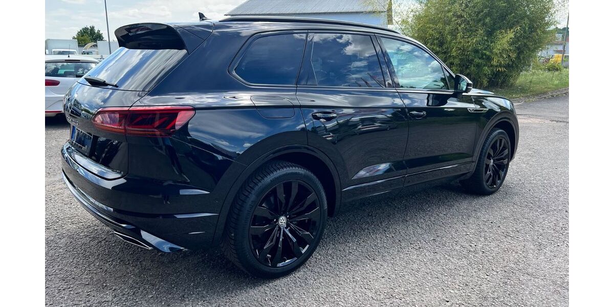 VW Touareg 99.340 km 44.200 &euro; Losheim am See 66679