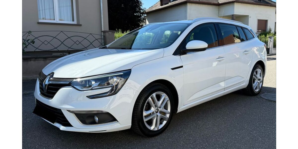 Renault Megane 180.000 km 6.900 &euro; ACHERN 77855
