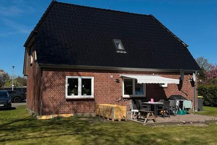 Haus Niebüll - 4 Zimmer, 110 m&sup2;, 279.000&euro; | Angebot:26386901