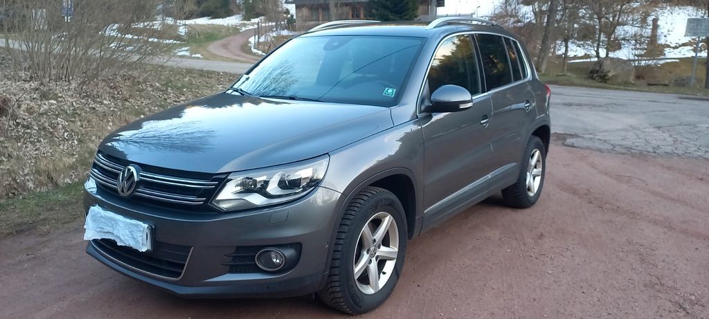 VW Tiguan 156.000 km 13.800 &euro; Vöhrenbach 78147