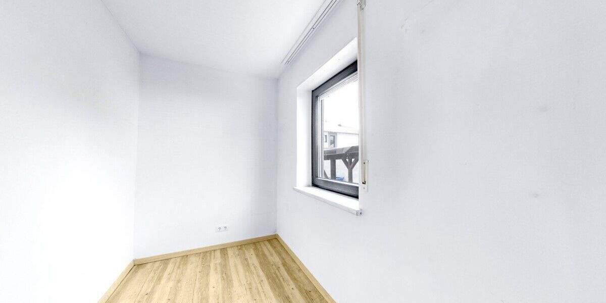 Mehrfamilienhaus, Wohnhaus Erlangen / Frauenaurach Frauenaurach - 7 Zimmer, 179 m&sup2;, 549.000&euro; | Angebot:25262689