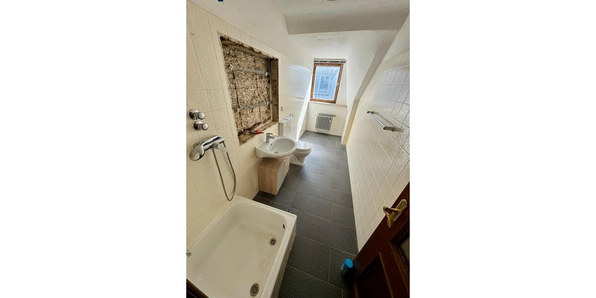Einfamilienhaus Kassel Südstadt - 8 Zimmer, 171 m&sup2;, 489.000&euro; | Angebot:26415370