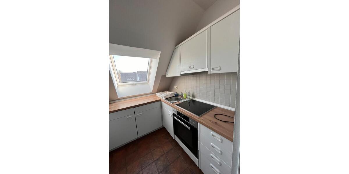 Dachgeschoßwohnung Hamburg Wandsbek - 1 Zimmer, 14 m&sup2;, 610&euro; | Angebot:26415967