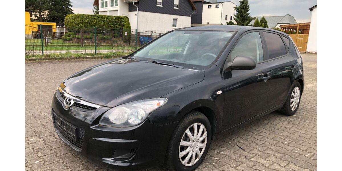 Hyundai i30 132.000 km 3.590 &euro; Zörbig 06780