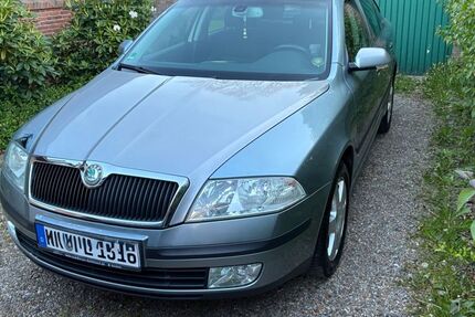 Skoda Octavia 270.000 km 2.480 &euro; Großenwiehe 24969