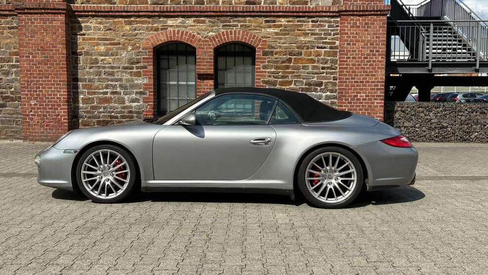 Porsche 997 110.000 km 49.911 € Winden 56379