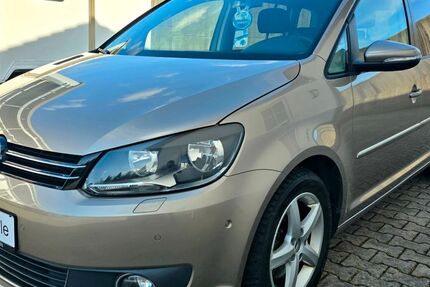 VW Touran 186.945 km 9.290 &euro; Bad Tölz 83646