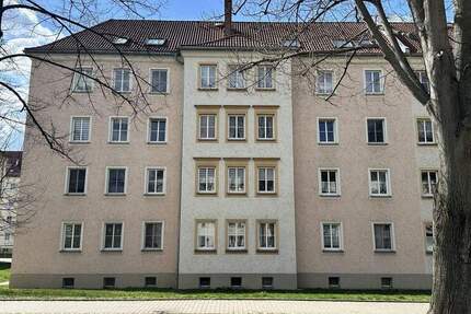Vermietete 3-Raumwohnung mit Balkon, Tageslichtbad u. Stellpl. in Zwickau! 3 zimmer