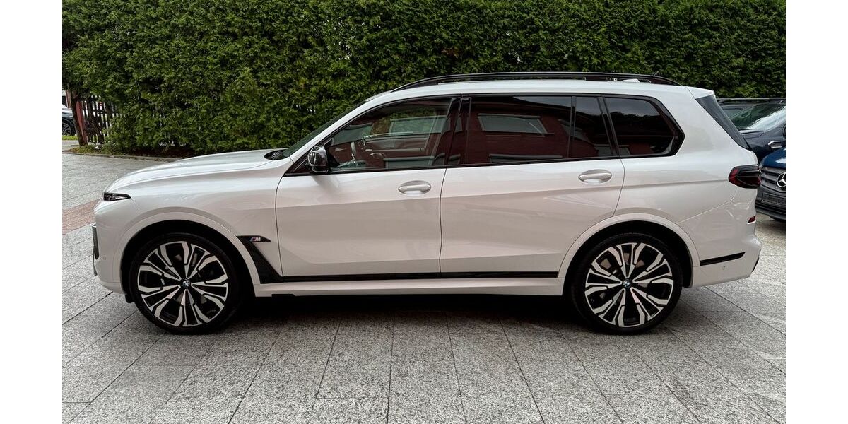 BMW X7 30.000 km 84.980 &euro; München 81827