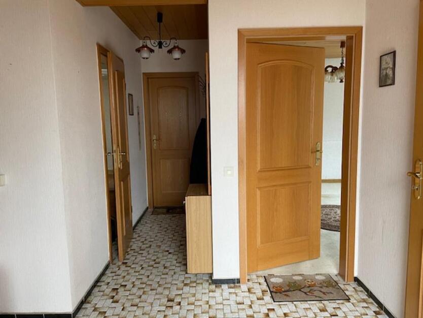 Kleines Einfamilienhaus in dörflicher Idylle