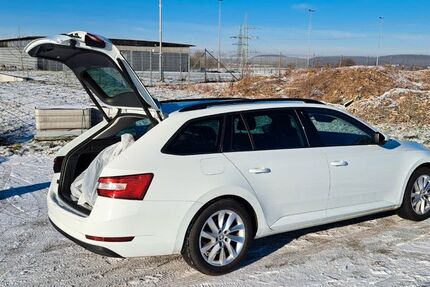 Skoda Superb 64.000 km 13.890 &euro; Vaihingen Enz - Kleinglattbach 71665