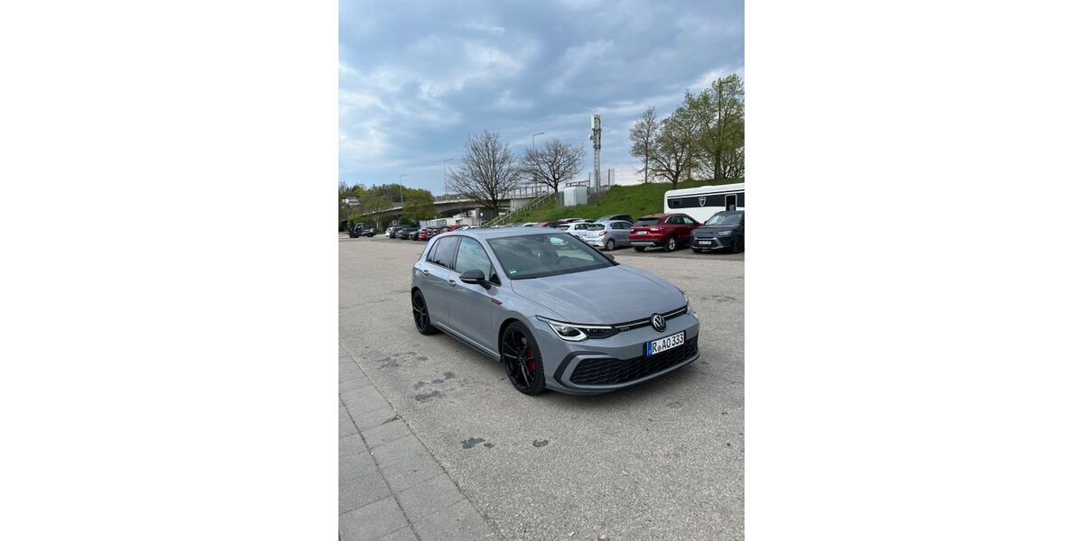 VW Golf 59.300 km 26.400 &euro; Regensburg 93049