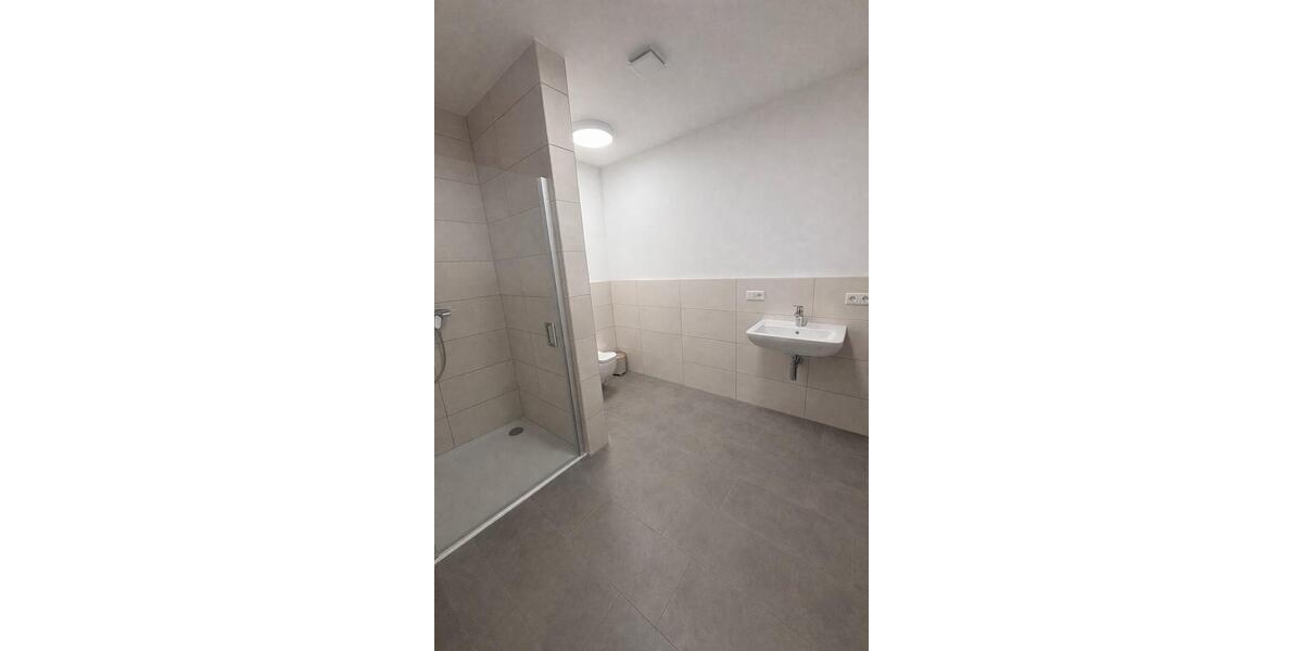 Etagenwohnung Regenstauf - 2.5 Zimmer, 72 m&sup2;, 870&euro; | Angebot:25875487