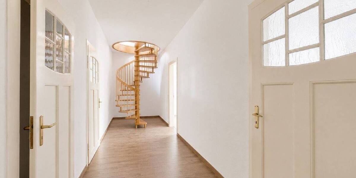 Etagenwohnung Leipzig Gohlis-Mitte - 3 Zimmer, 125 m&sup2;, 1.500&euro; | Angebot:26886748