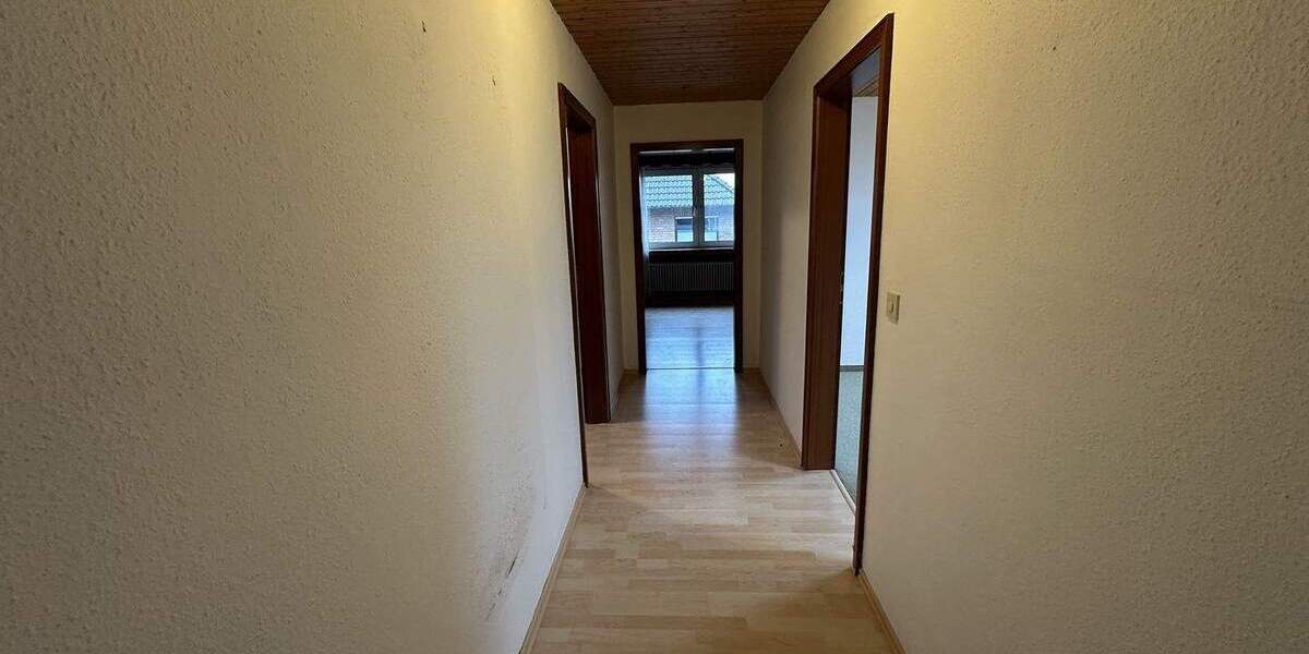 Einfamilienhaus Steinheim - 6 Zimmer, 262 m&sup2;, 299.000&euro; | Angebot:25069589