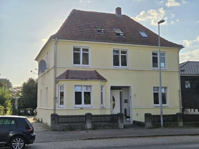 Haus zum Kaufen in Bergen 469.000 € 390 m²
