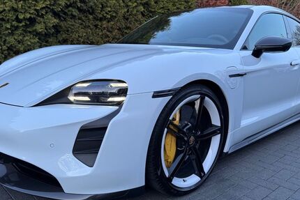 Porsche Taycan 60.000 km 79.800 &euro; Kamen 59174