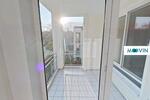 Helle 2-Zimmer-Wohnung mit Balkon und Badewanne
